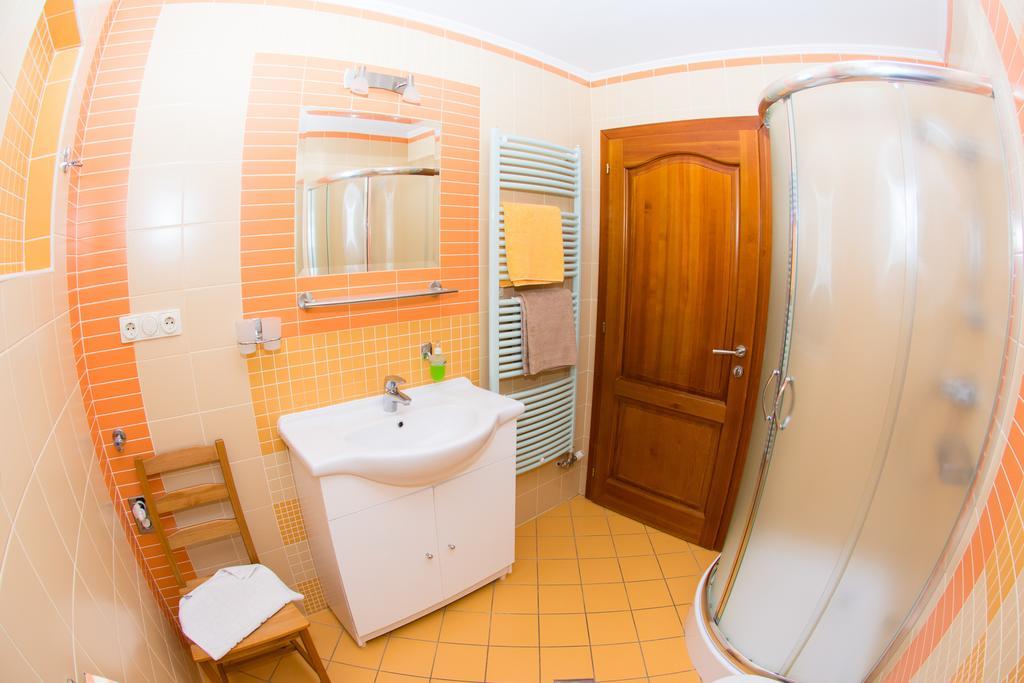 Elek Apartmanház Hajdúszoboszló Exterior foto